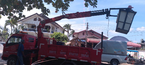 ซ่อมแซมไฟรายทาง สายบ้านโคกรัก หมู่ที่ 4