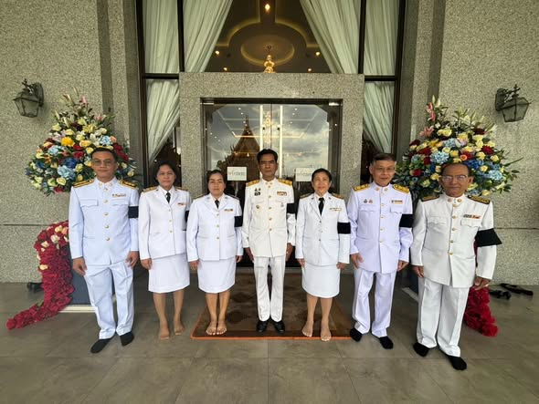 ถวายน้ำสรงพระบรมศพ สมเด็จพระนางเจ้าสิริกิติ์